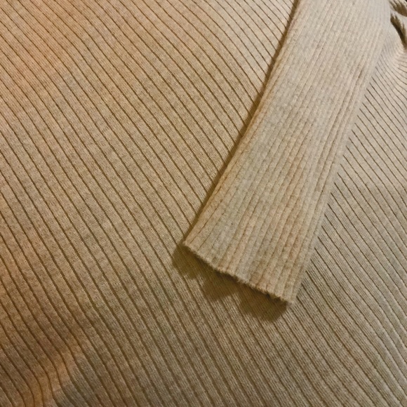 Hooded Knit Cardigan - Picture 3 of 9